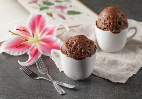 Chocolate mug cake with extra virgin olive oil